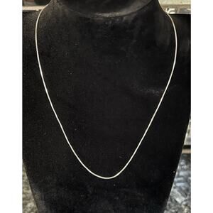 Box Chain in Sterling Silver 18 inch.